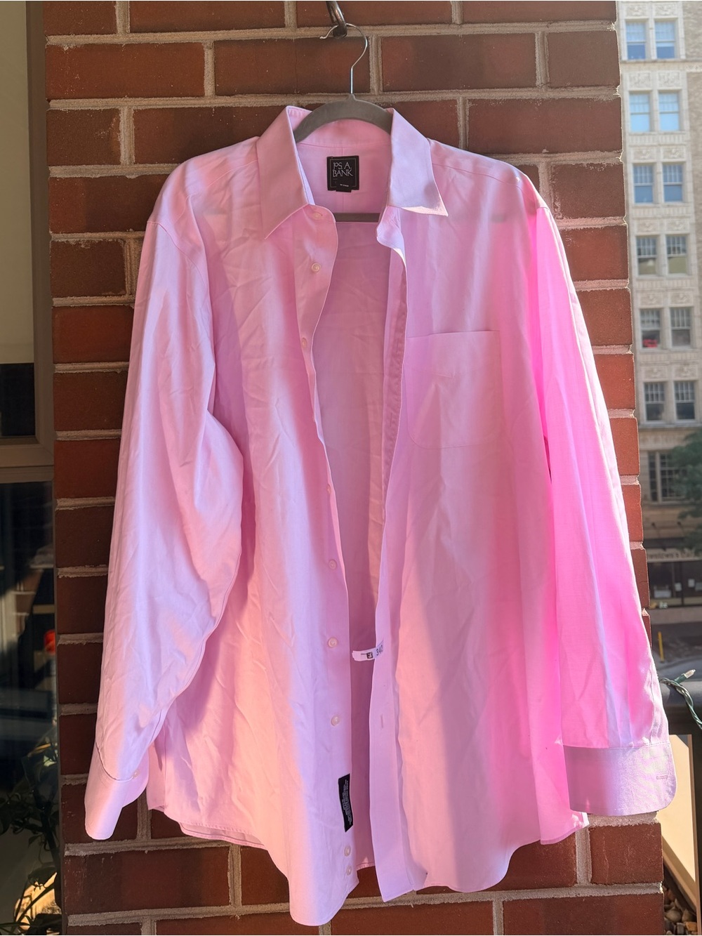 Jos. A. Bank Light Pink Men's Traveler Dress Shirt 17.5/35 EUC